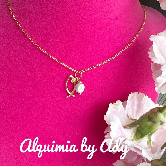 Alquimia Gold and White Necklace with Iridescent Pendant - Picture 2 of 2